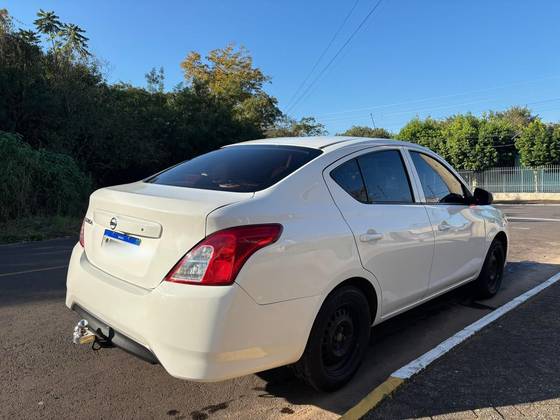 NISSAN VERSA 1.0 12V FLEX 4P MANUAL NISSAN VERSA 1.0 12V FLEX 4P MANUAL